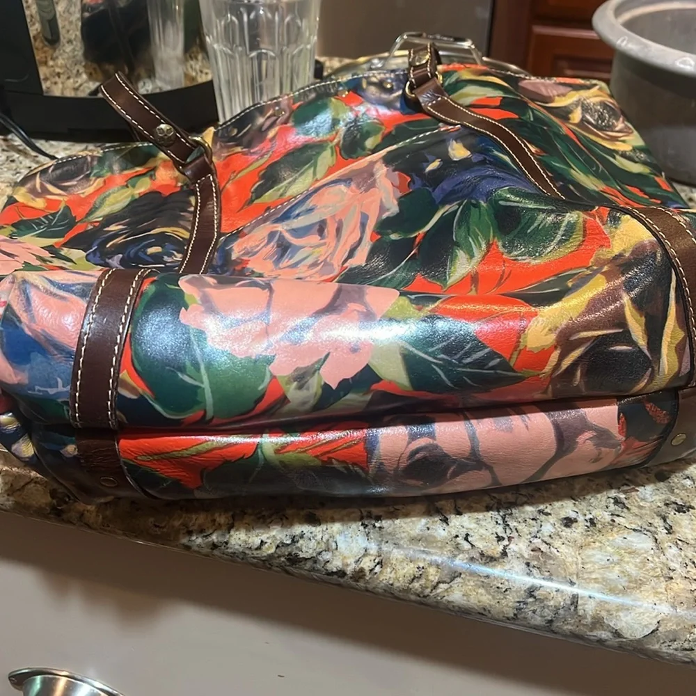 Patricia Nash Benvenuto Tote - Picture 8 of 10